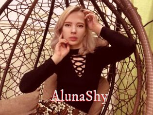 AlunaShy
