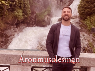 aronmusclesman Pornstars Zoe