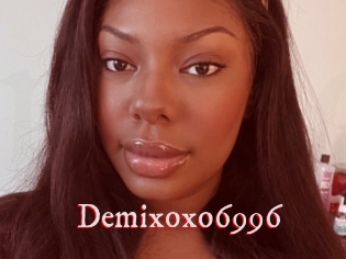 Demixoxo6996