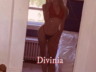 Divinia