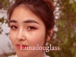 Lunadouglass