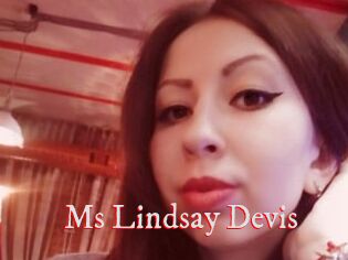 Ms_Lindsay_Devis