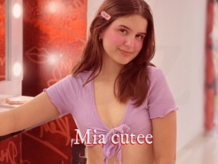 Mia_cutee