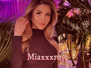 Miaxxxrose