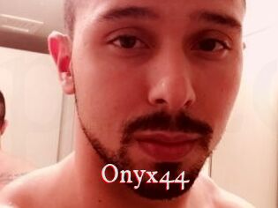 Onyx44