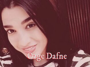 Ozge_Dafne
