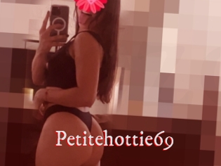 Petitehottie69