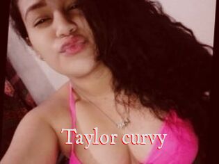 Taylor_curvy